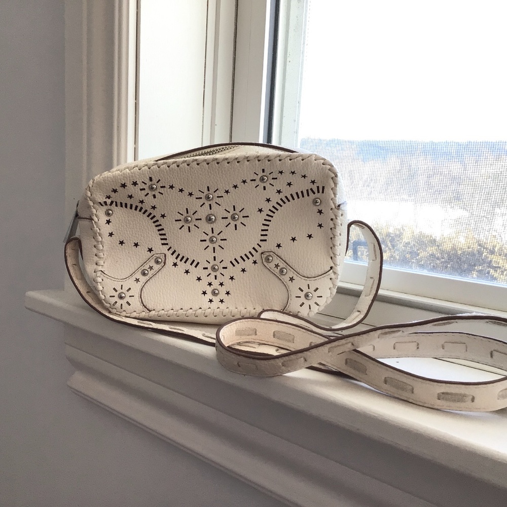 Express cross body purse